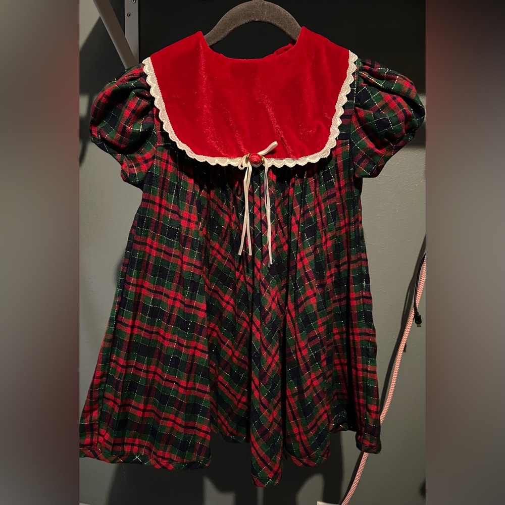 Youngland holiday plaid dress with Velvet collar,with lace bow  4T Christmas B36